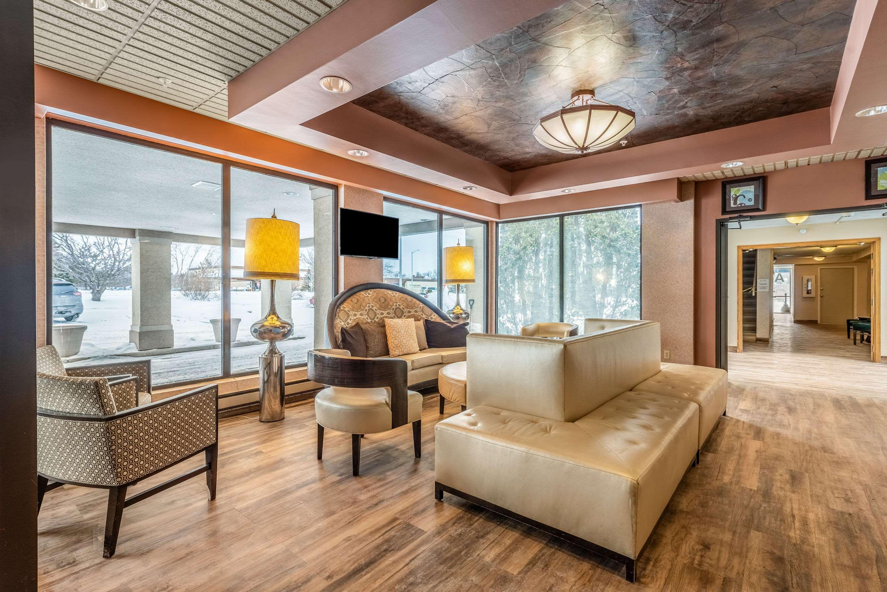 בריינרד Econo Lodge מראה חיצוני תמונה